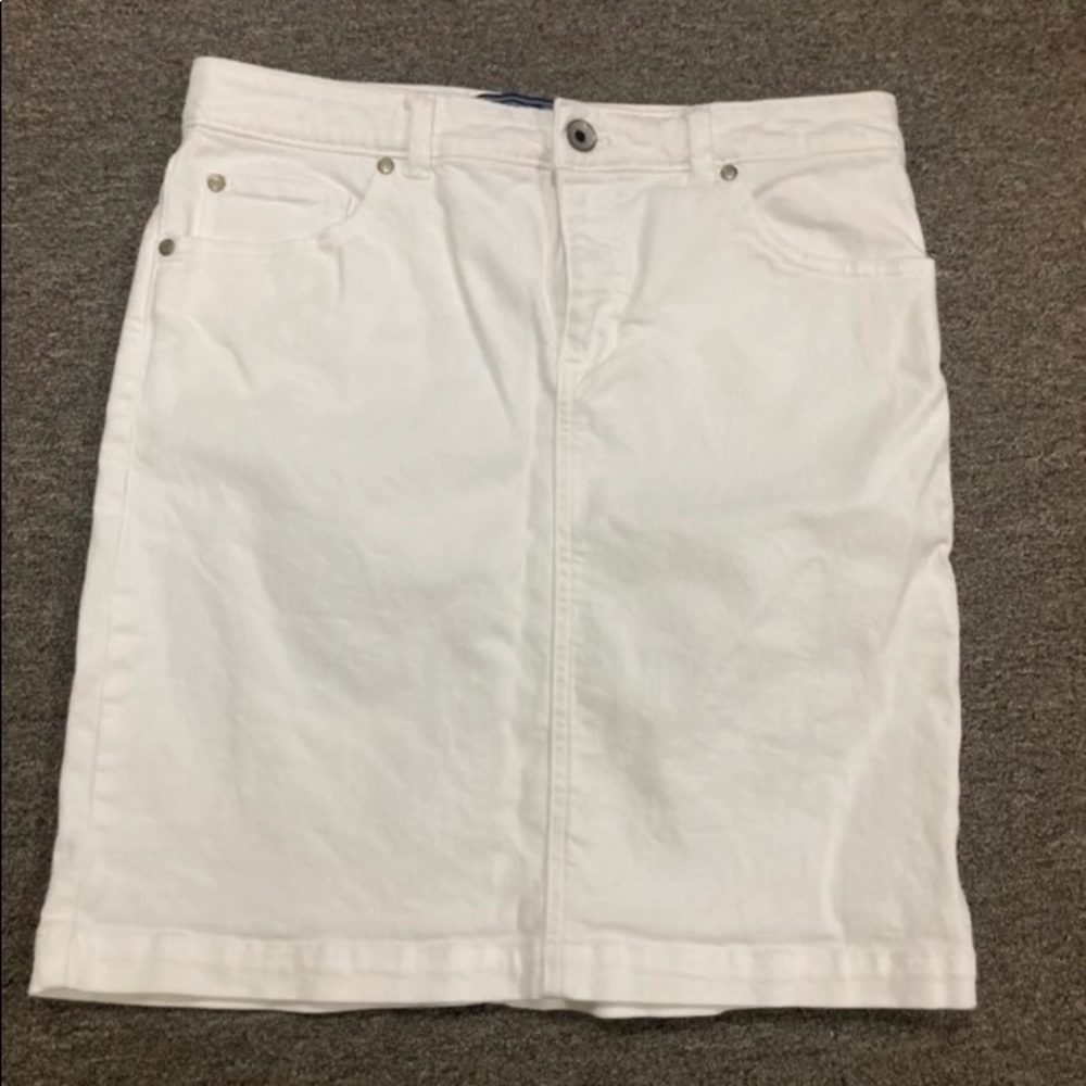 Izod white denim pencil skirt
